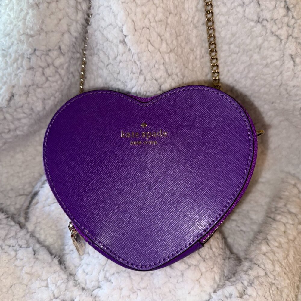 Kate Spade heart shaped purple zippered crossbody bag in new condition